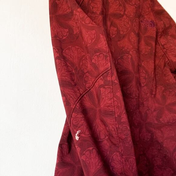 The North Face TNF Apex Maroon Jacket - Picture 5 of 6